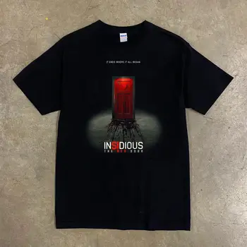Sinsi Kırmızı Kapı Korku Filmi T Shirt
