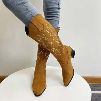 Kadın Batı kovboy çizmeleri Sivri kadın ayakkabısı Baskı Orta Buzağı Çizmeler Kış Tıknaz Topuk Takozlar Şövalye Botas