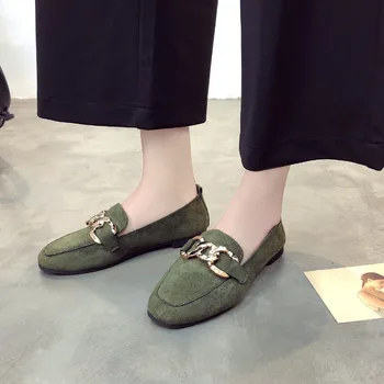Kadın ayakkabısı Satılık 2024 Yeni kadın Daireler üzerinde Kayma Sonbahar Kare Ayak Katı Akın Metal Dekorasyon Düşük topuklu Rahat düz ayakkabı